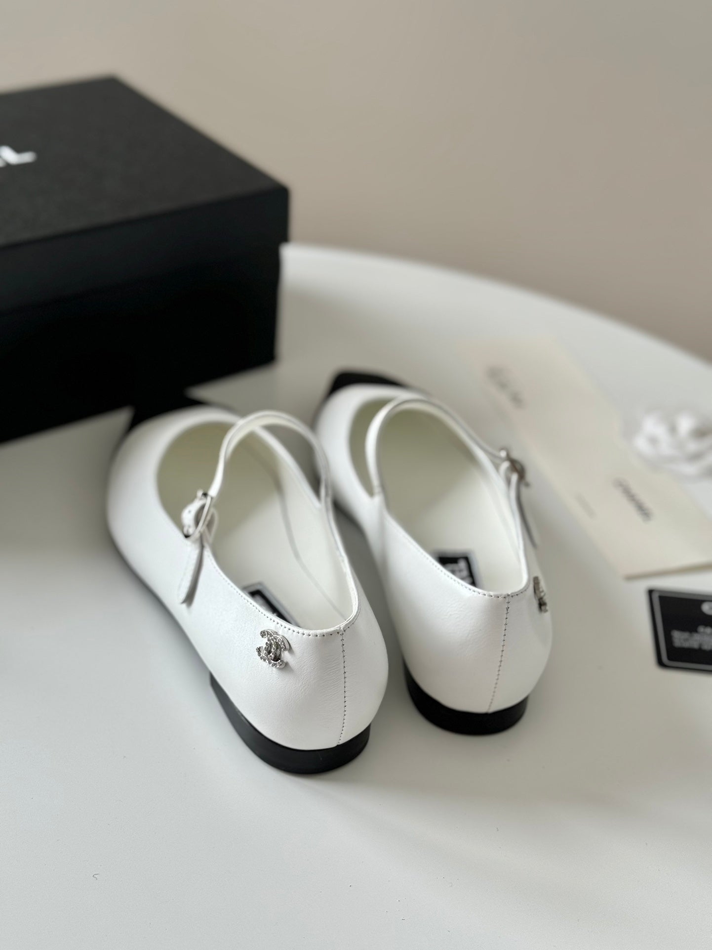 MARY JANE WHITE MIX BLACK CALFSKIN - 35