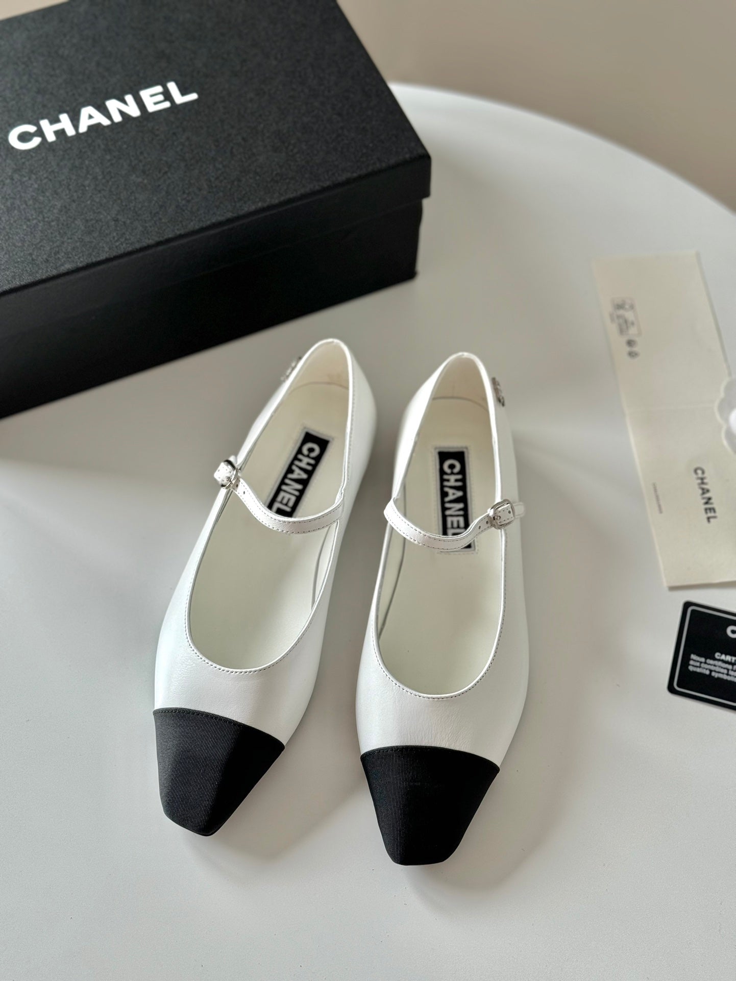 MARY JANE WHITE MIX BLACK CALFSKIN - 35