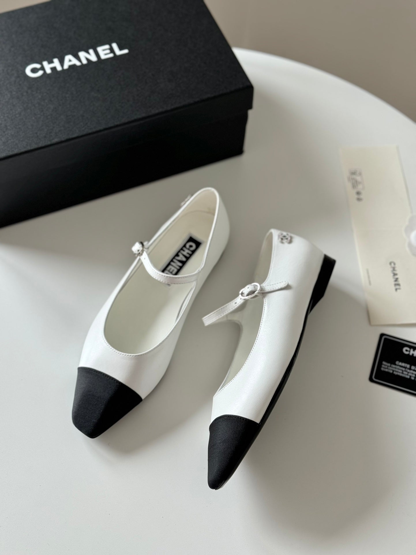 MARY JANE WHITE MIX BLACK CALFSKIN - 35
