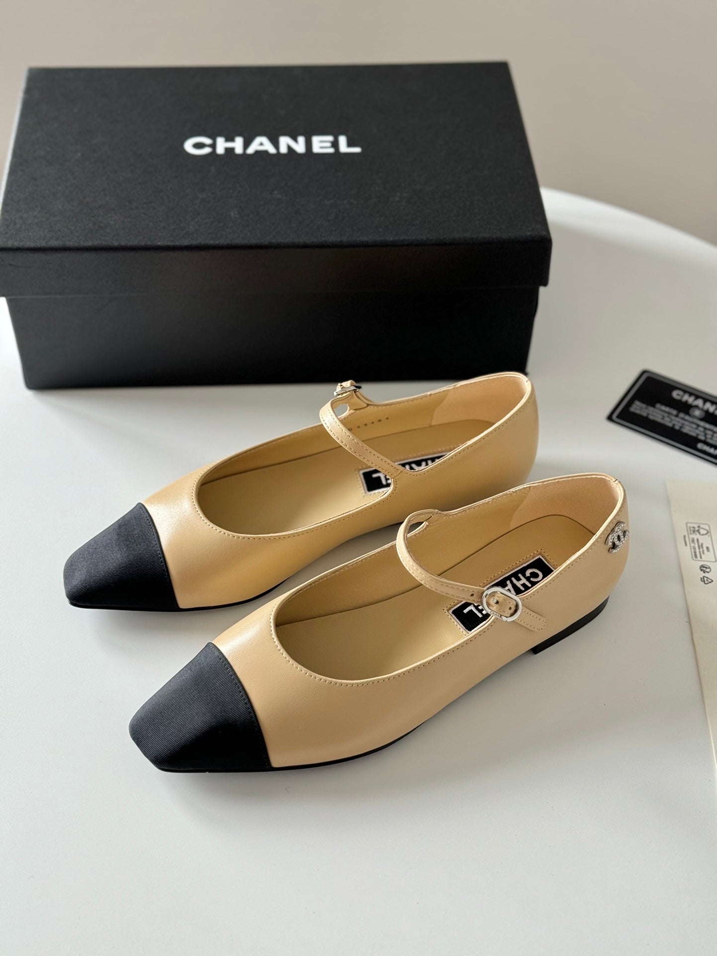 MARY JANE BEIGE CREAM MIX BLACK CALFSKIN - 35