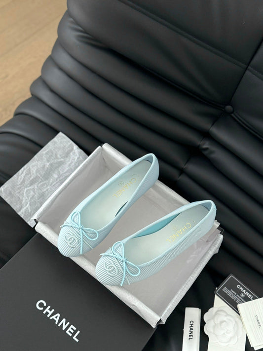 CLASSIC BALLET FLATS LIGHT BLUE LAMBSKIN - 35