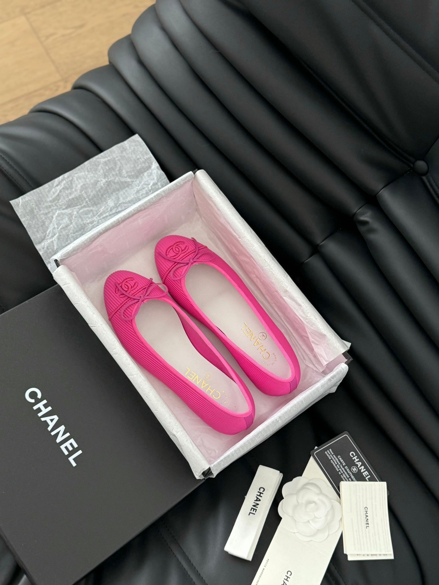 CLASSIC BALLET FLATS BRIGHT PINK LAMBSKIN - 35