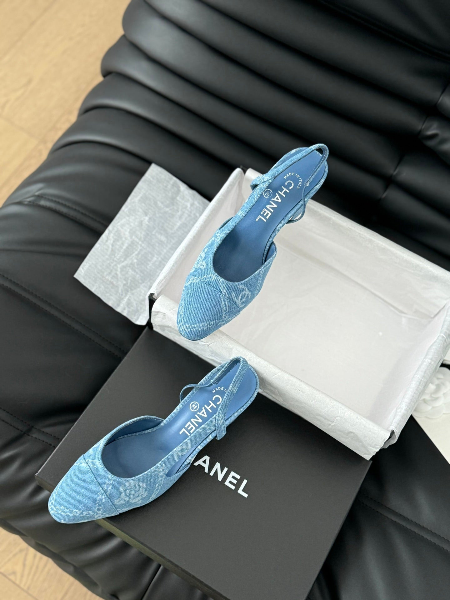 CLASSIC HIGH SLINGBACK CERULEAN BLUE CALFSKIN - 35
