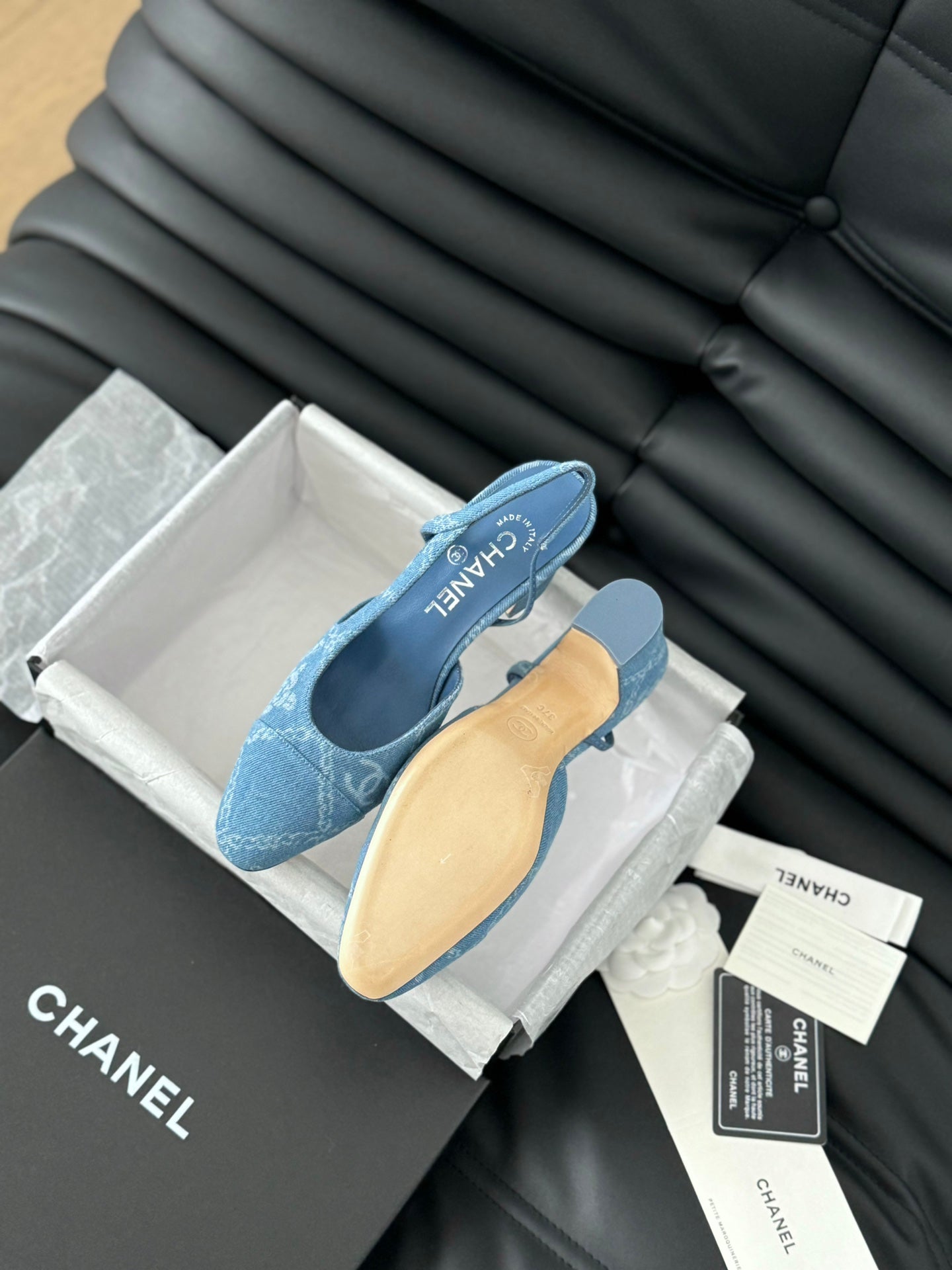 CLASSIC HIGH SLINGBACK CERULEAN BLUE CALFSKIN - 35