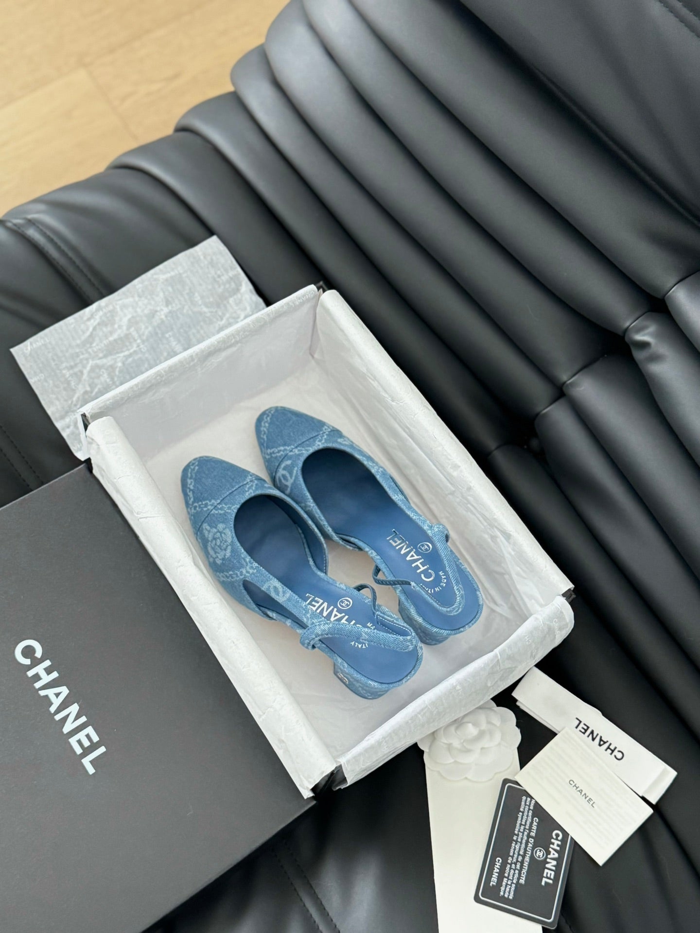 CLASSIC HIGH SLINGBACK CERULEAN BLUE CALFSKIN - 35