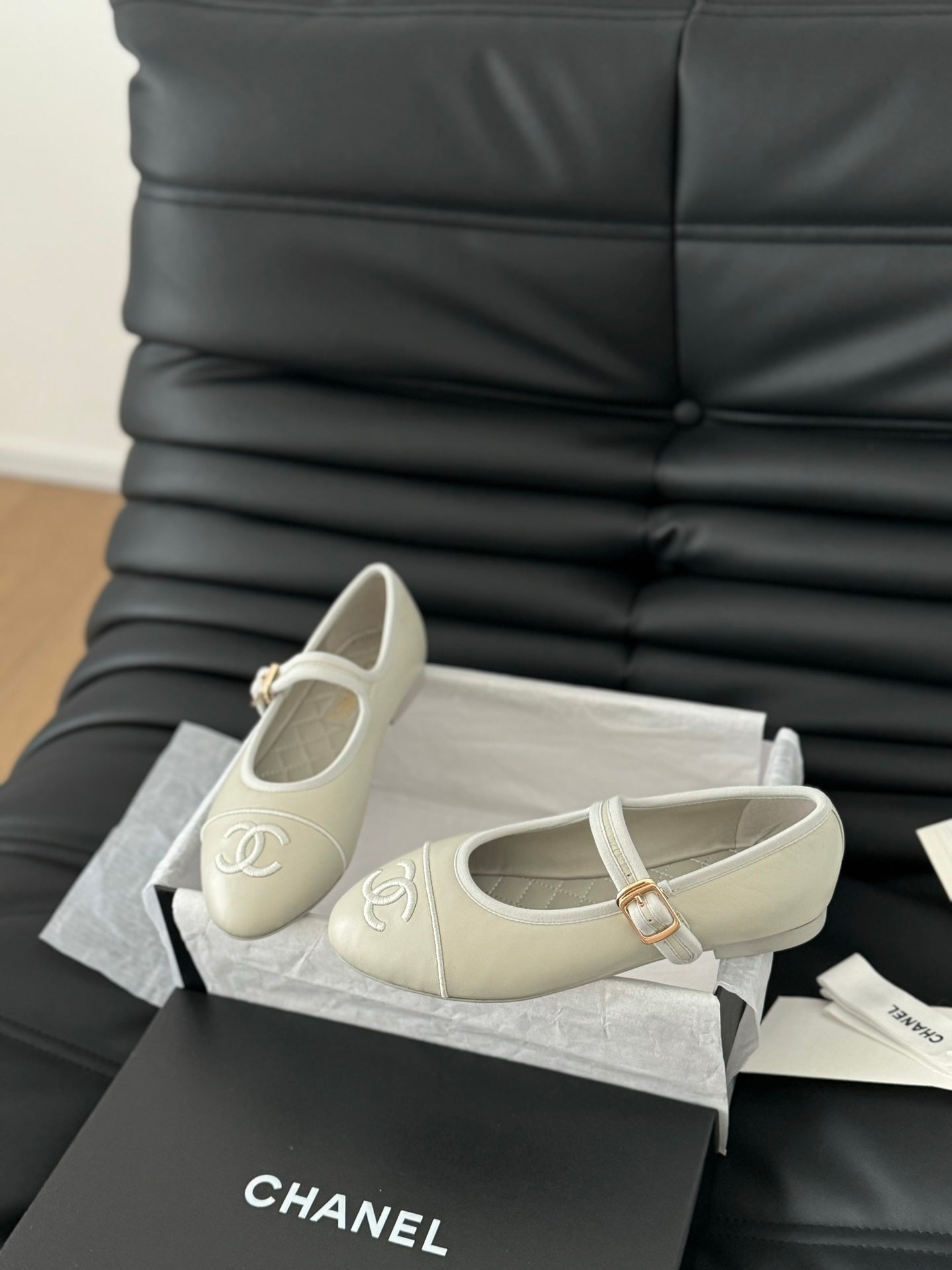 MARY JANE SHOES IN GREY LAMBSKIN - 35