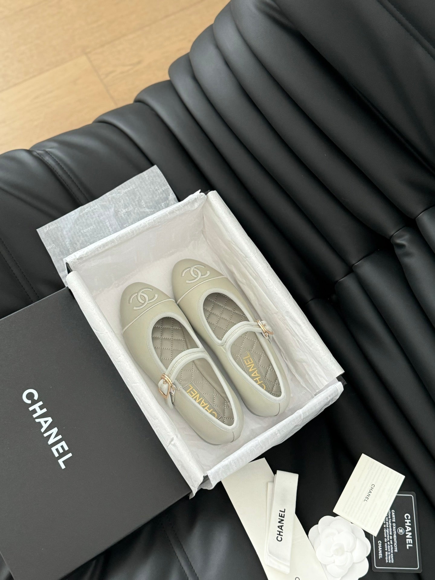 MARY JANE SHOES IN GREY LAMBSKIN - 35
