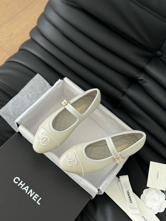 MARY JANE SHOES IN GREY LAMBSKIN - 35