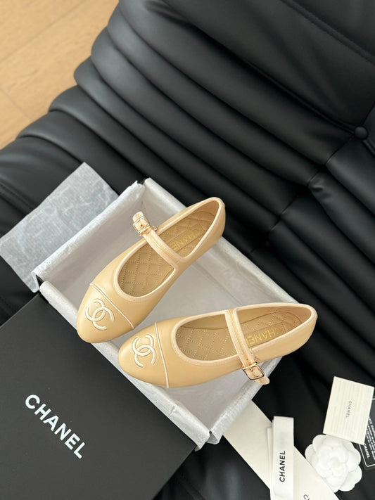 MARY JANE SHOES IN DARK CREAM LAMBSKIN - 35
