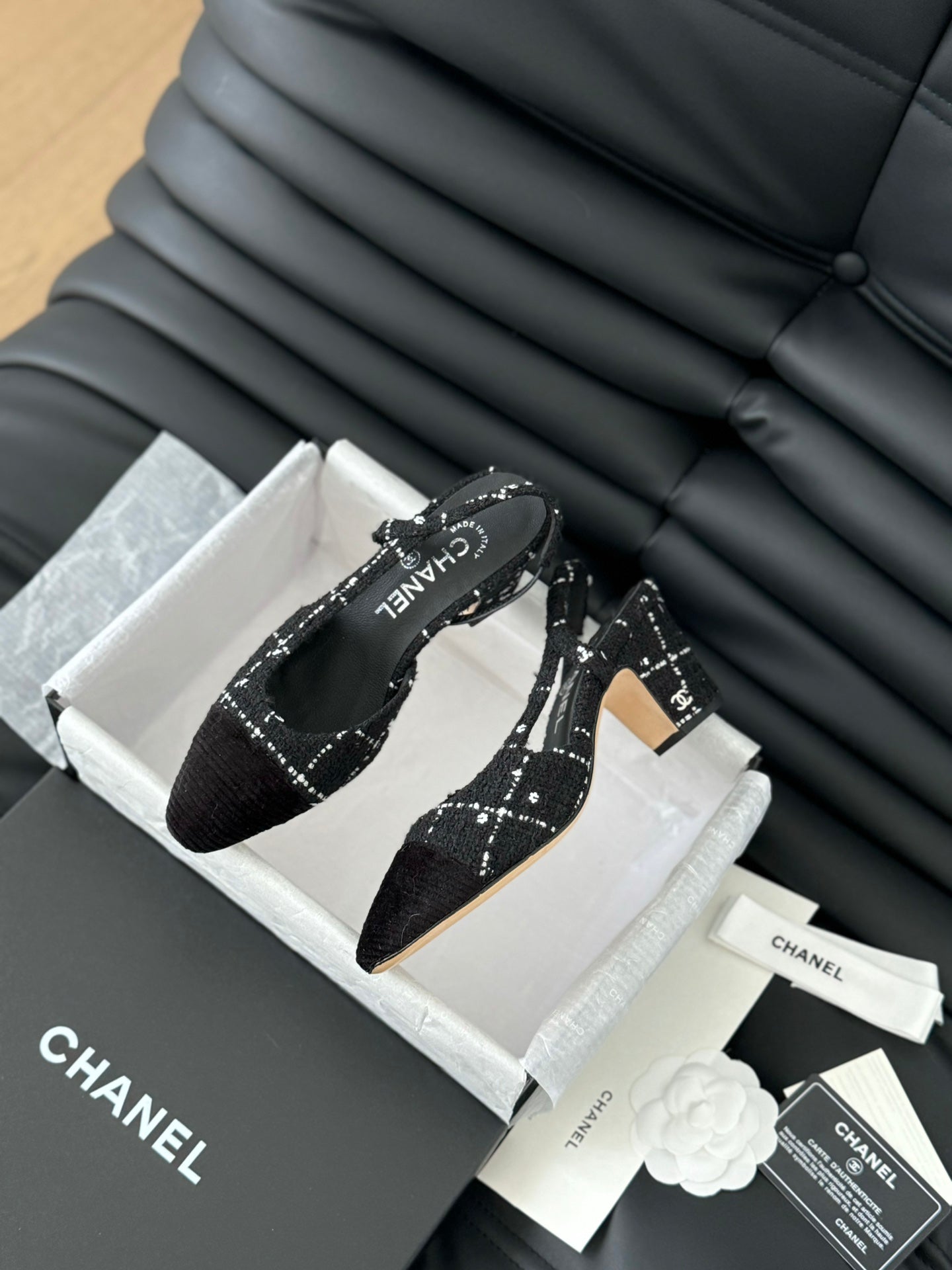 HIGH SLINGBACK IN BLACK TWEED AND LAMBSKIN - 35