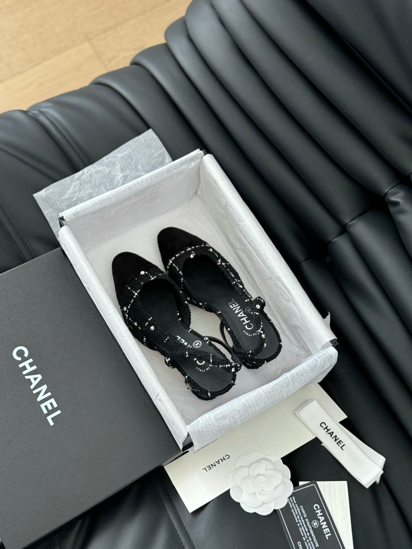 HIGH SLINGBACK IN BLACK TWEED AND LAMBSKIN - 35