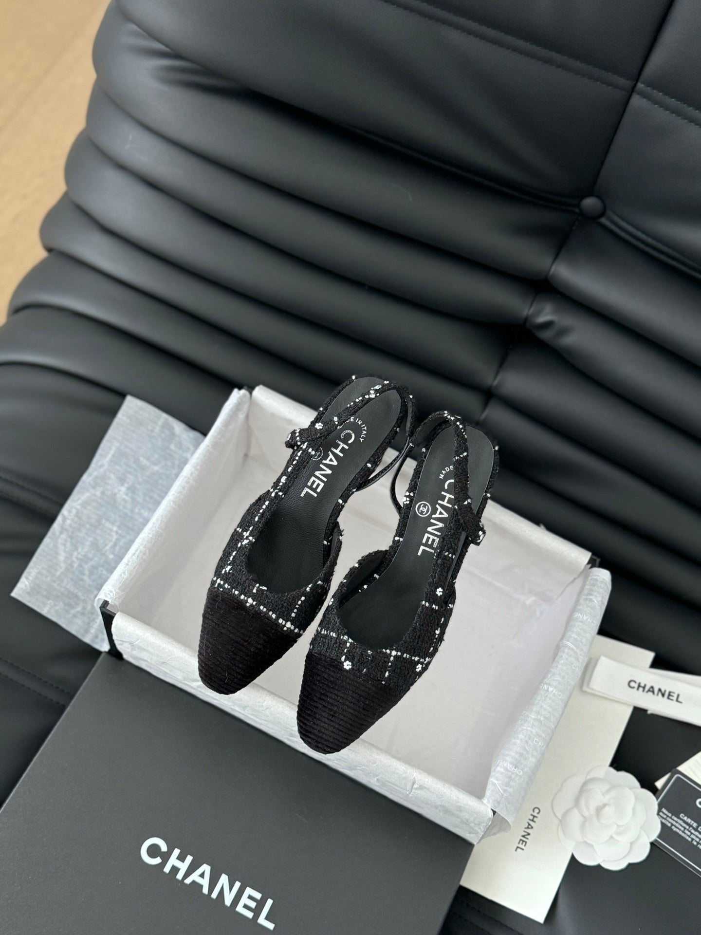HIGH SLINGBACK IN BLACK TWEED AND LAMBSKIN - 35