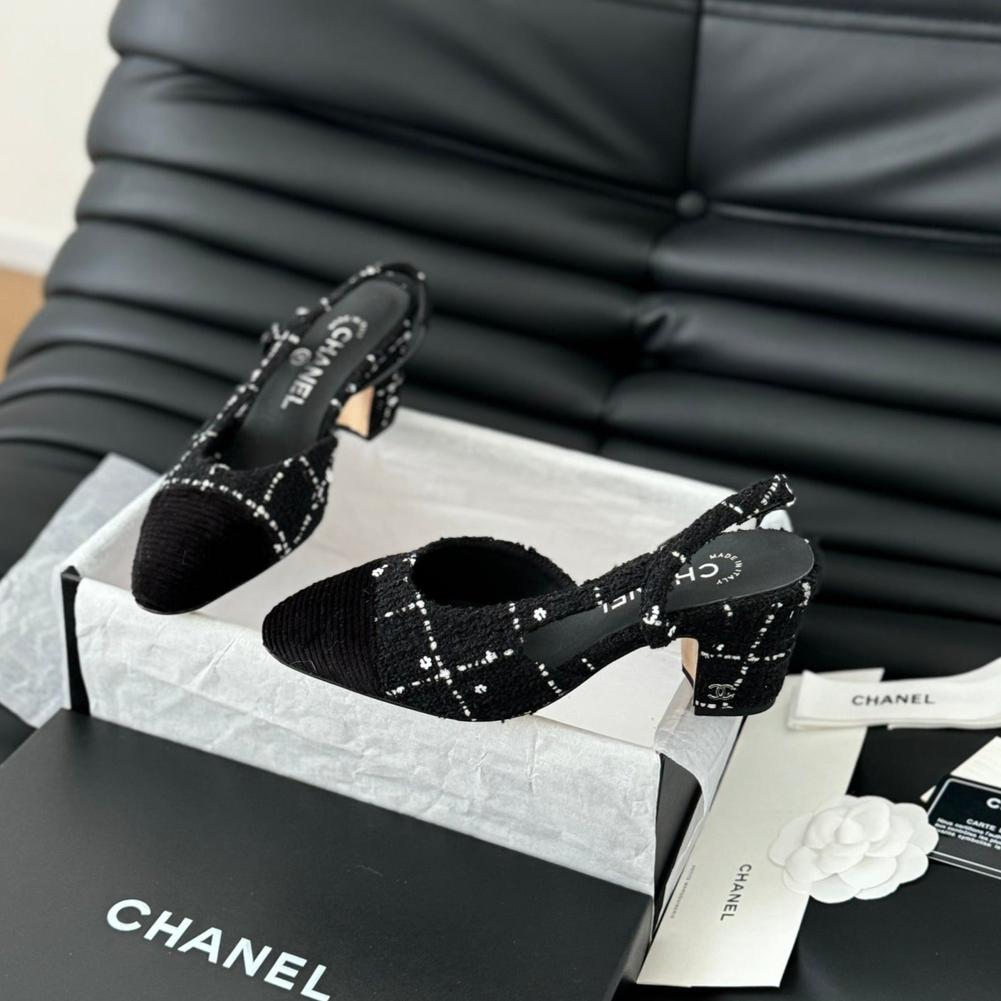 HIGH SLINGBACK IN BLACK TWEED AND LAMBSKIN - 35