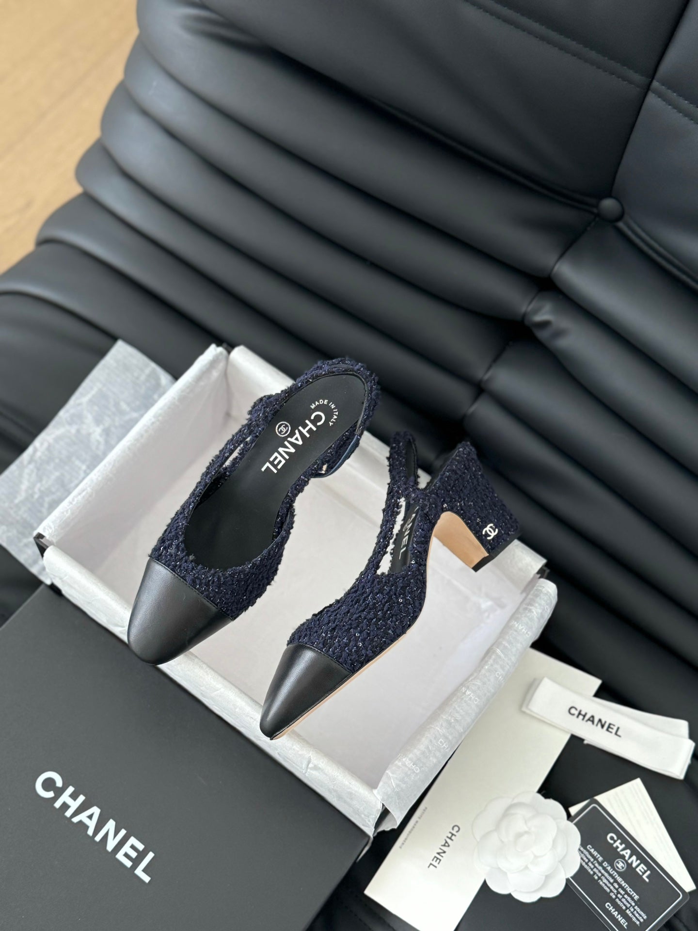 HIGH SLINGBACK IN NAVY BLUE TWEED AND BLACK LAMBSKIN - 35
