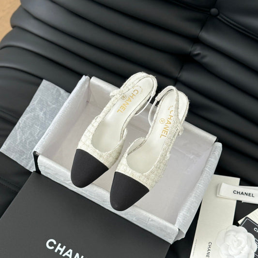 HIGH SLINGBACK IN WHITE TWEED AND BLACK LAMBSKIN - 35