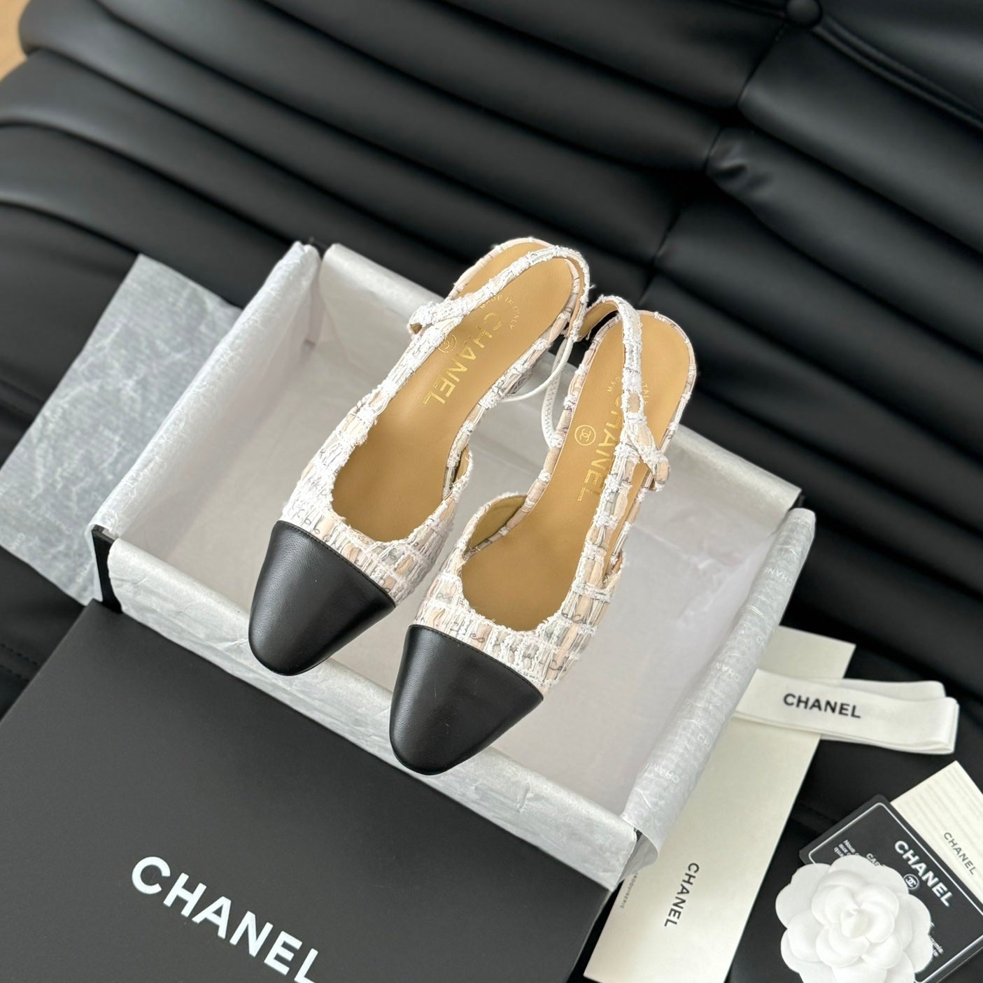 HIGH SLINGBACK IN BEIGE TWEED AND BLACK LAMBSKIN - 35