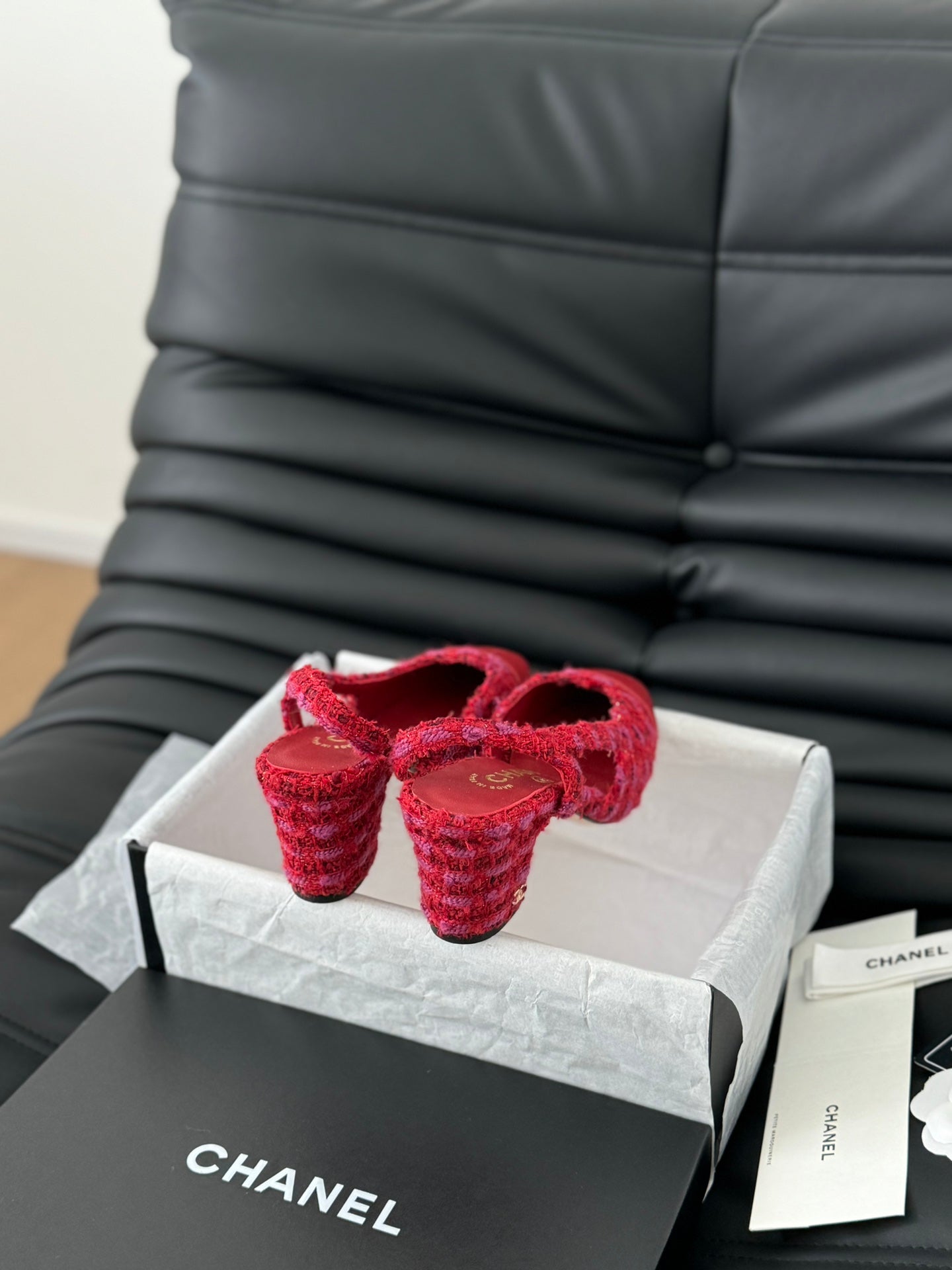 HIGH SLINGBACK IN RUBY RED TWEED AND LAMBSKIN - 35