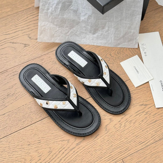 Double C Thong Sandals Lambskin Black White - 35