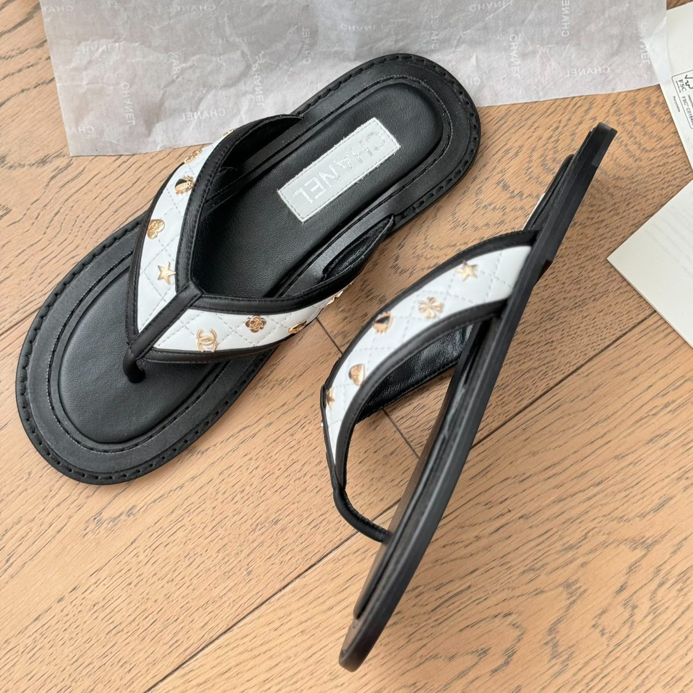 Double C Thong Sandals Lambskin Black White - 35