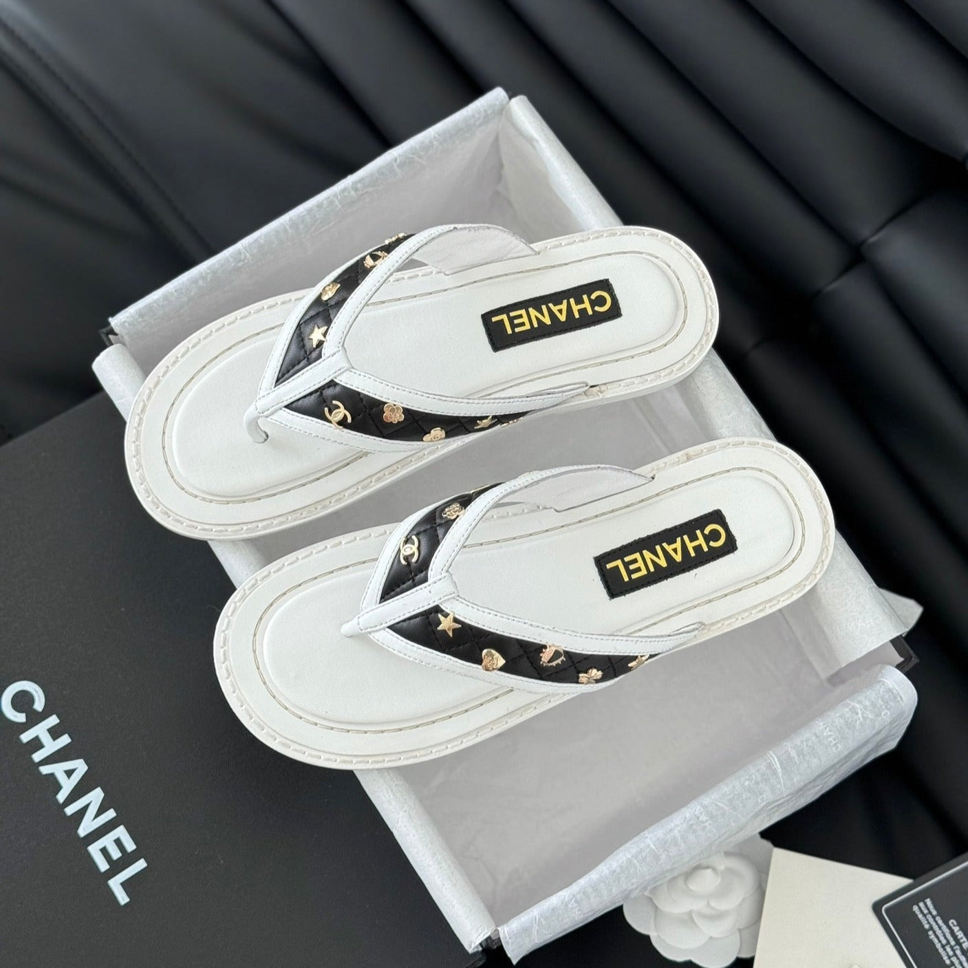 Double C Thong Sandals Lambskin White Black - 35
