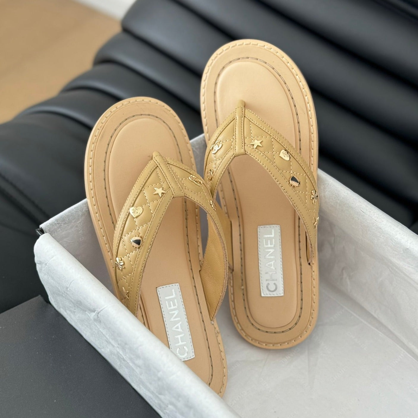 Double C Thong Sandals Lambskin Tan Brown - 35