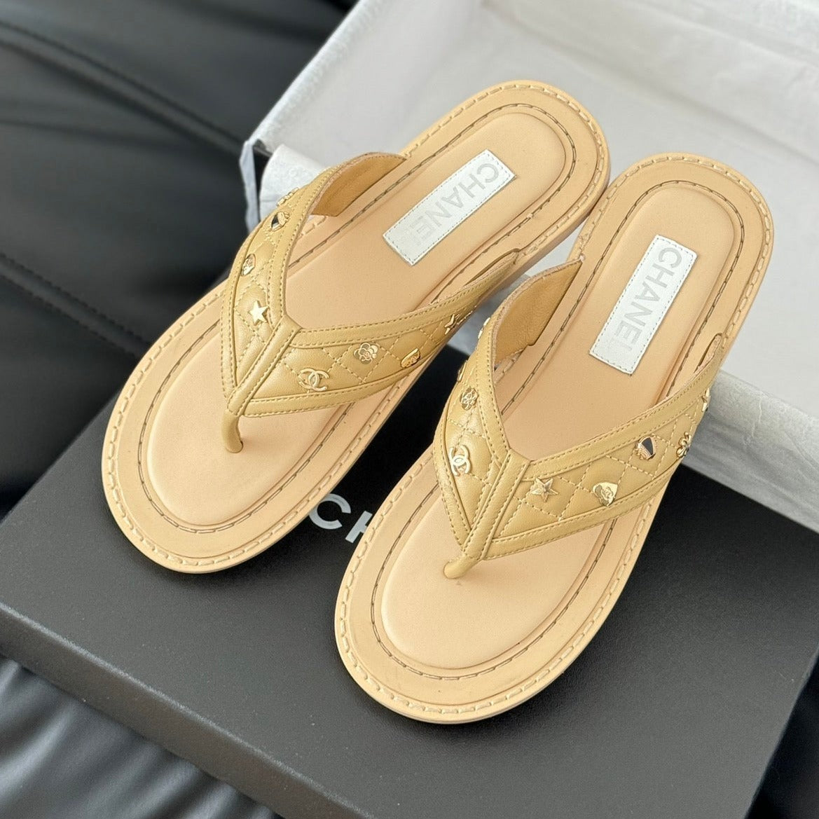 Double C Thong Sandals Lambskin Tan Brown - 35
