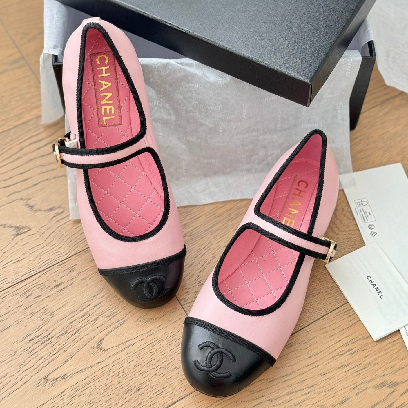 Double C Marry Jane Shoes Light Pink Lambskin - 35