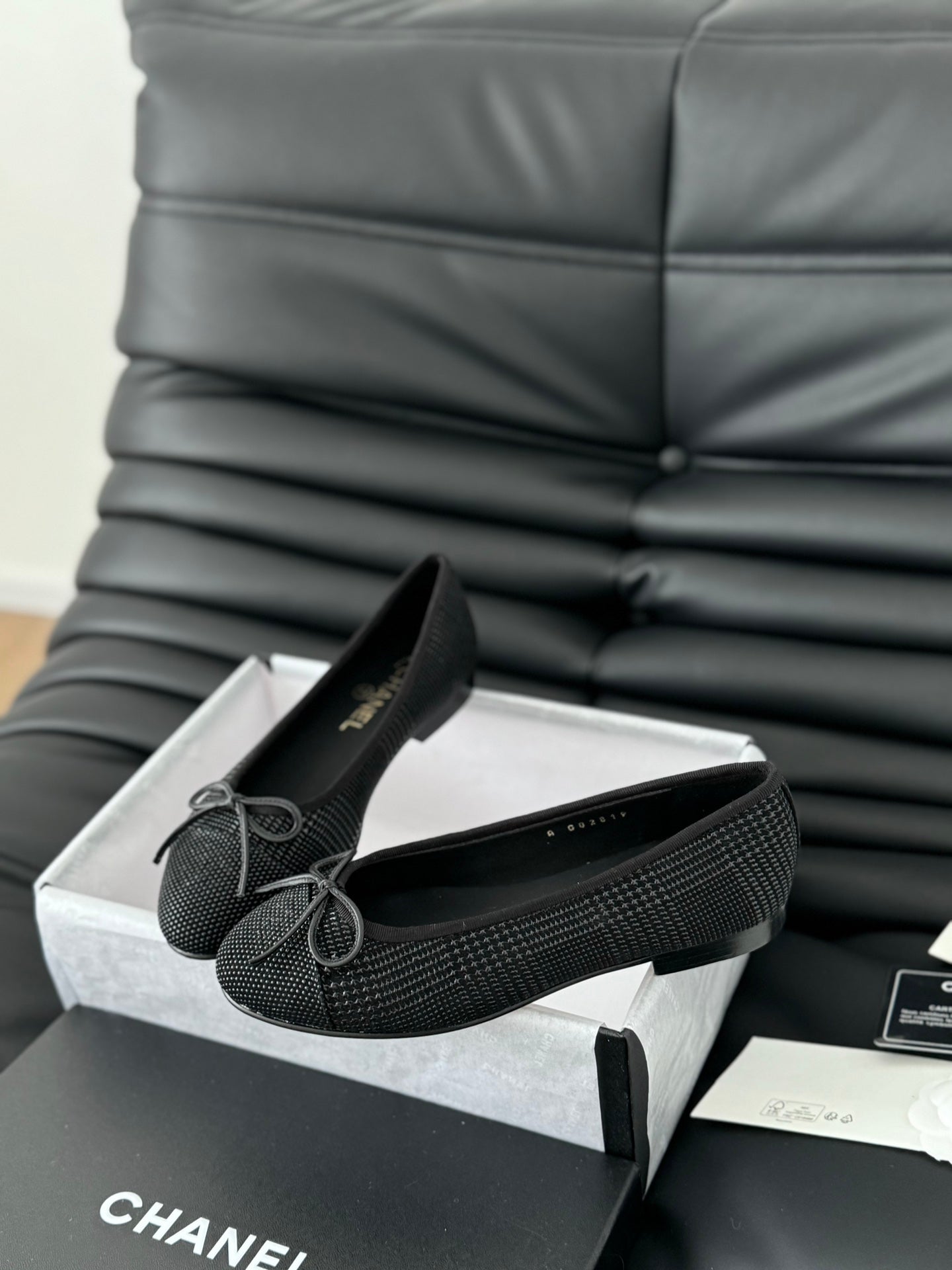 CLASSIC BALLET FLATS BLACK LAMBSKIN - 35