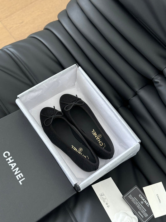 CLASSIC BALLET FLATS BLACK LAMBSKIN - 35