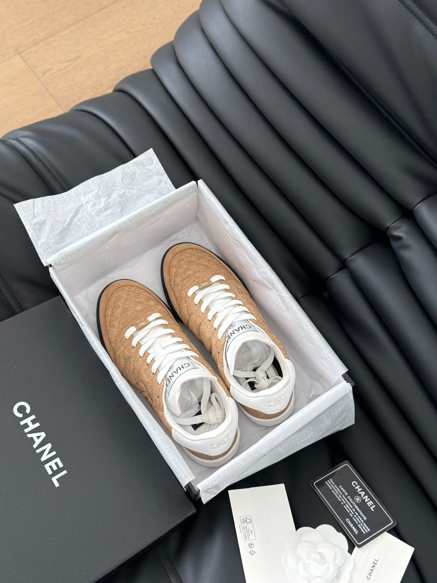 CC SNEAKER IN PEANUT BROWN MIX WHITE EMBROIDERED LAMBSKIN - 35