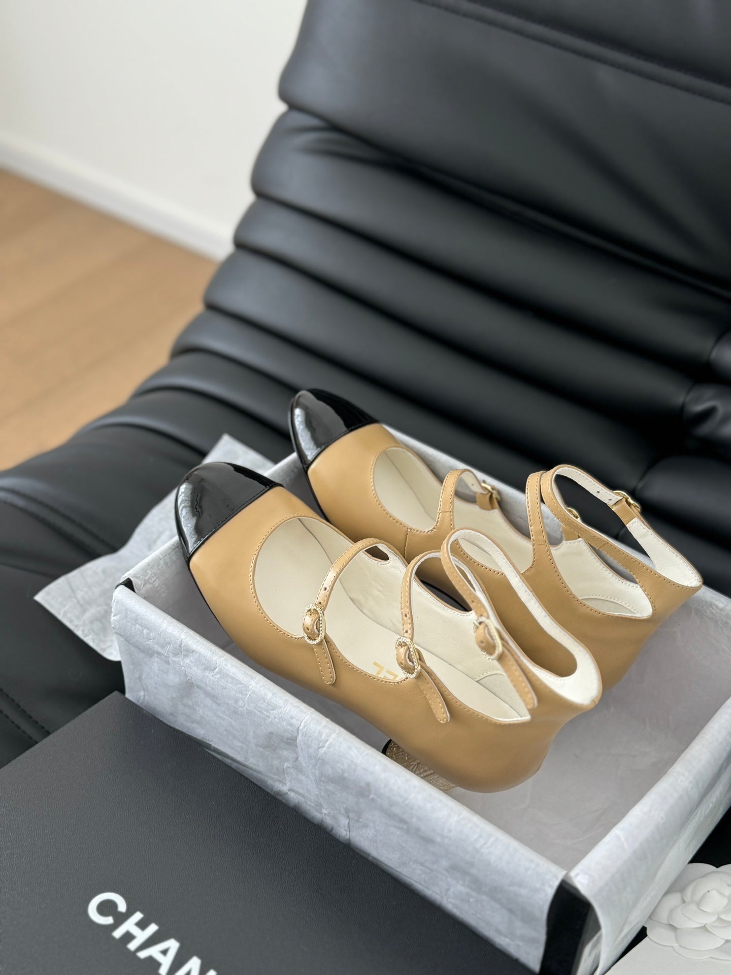 CC MARY JANE SHOES THREE STRAPS IN SEPIA BEIGE MIX BLACK LAMBSKIN - 35