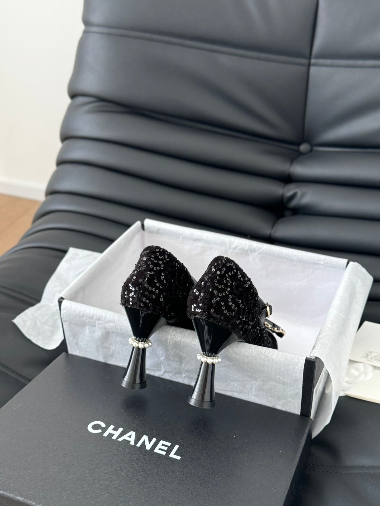 CC POINTED TOE HIGH HEELS IN BLACK VELVET AND LAMBSKIN GOLD HARDWARE - 35
