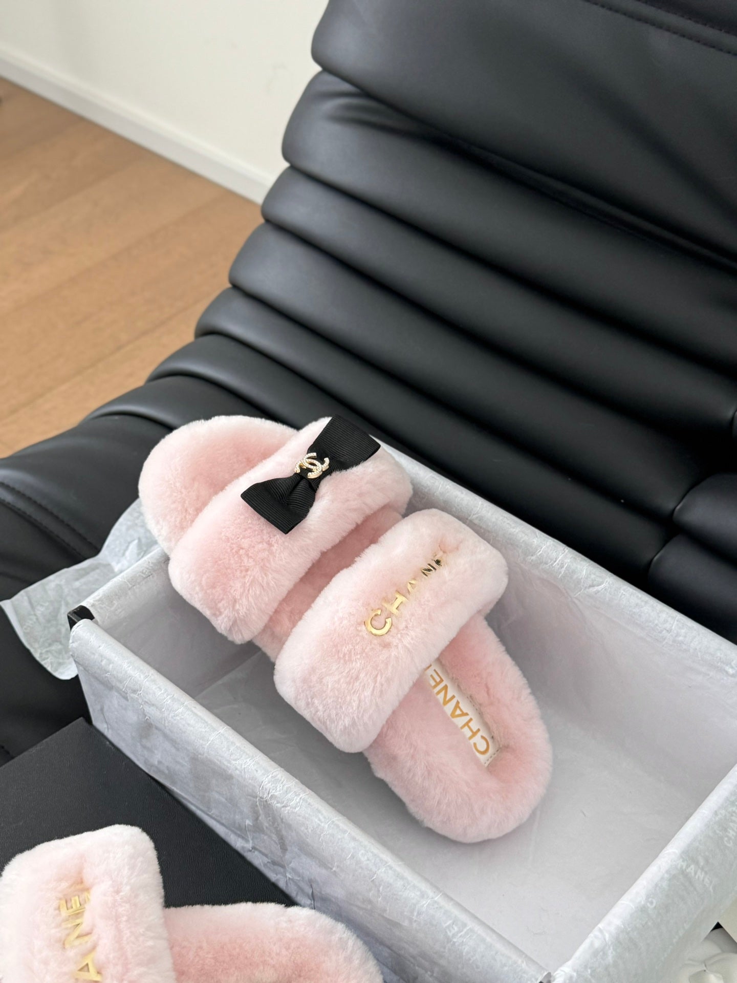CC DAD SANDAL MULE IN PASTEL PINK FLEECE WITH GOLD HARDWARE - 35