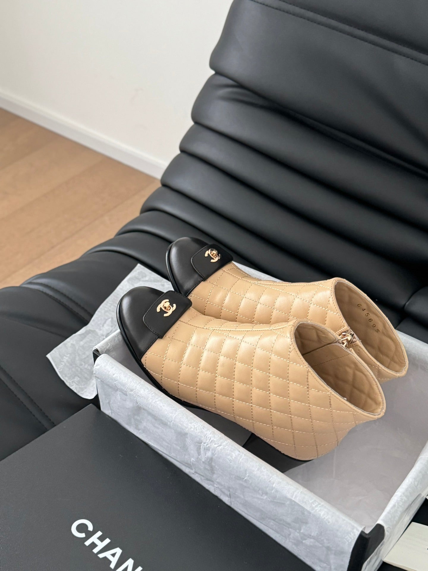 CC SHORT BOOTS 65 MM IN SEPIA BEIGE MIX BLACK QUILTED PATTERN LAMBSKIN - 35