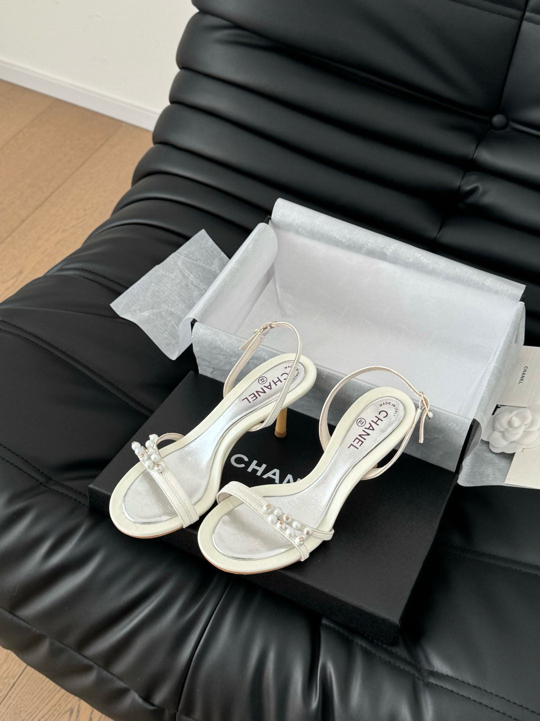 PEARL SANDAL IN WHITE LAMBSKIN 75 MM - 35