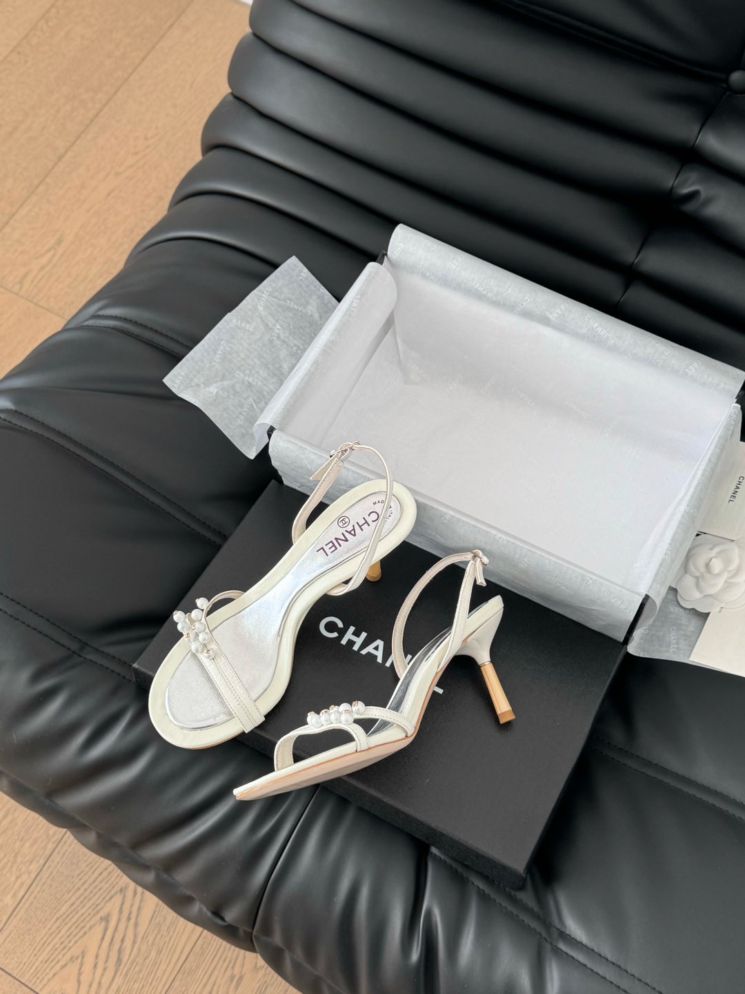 PEARL SANDAL IN WHITE LAMBSKIN 75 MM - 35