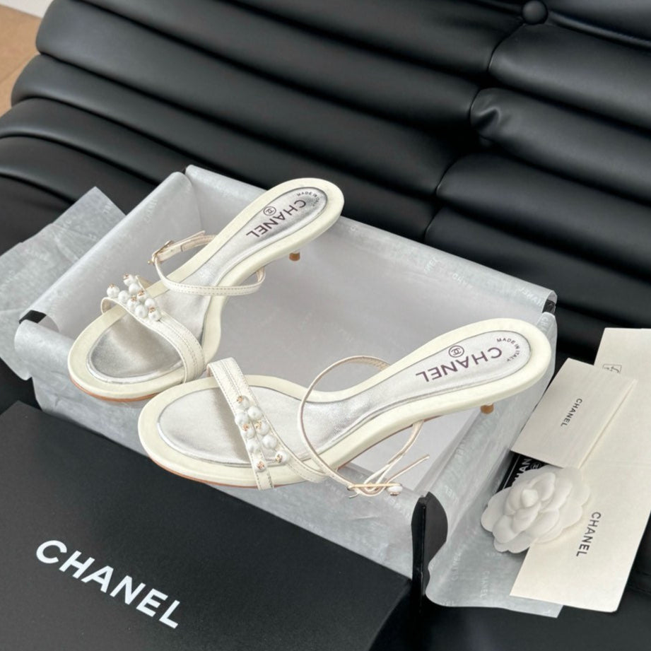 PEARL SANDAL IN WHITE LAMBSKIN 35 MM - 35