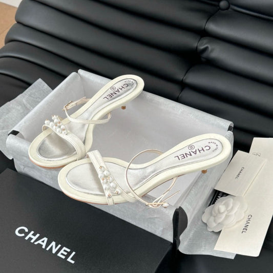 PEARL SANDAL IN WHITE LAMBSKIN 35 MM - 35