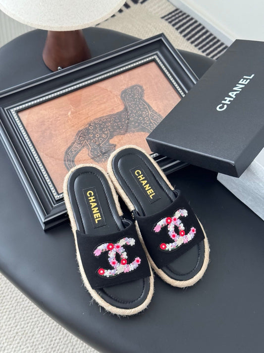 SLIPPERS IN BLACK SHEEPSKIN MIX FABRIC AND STRAPS BASE - 35