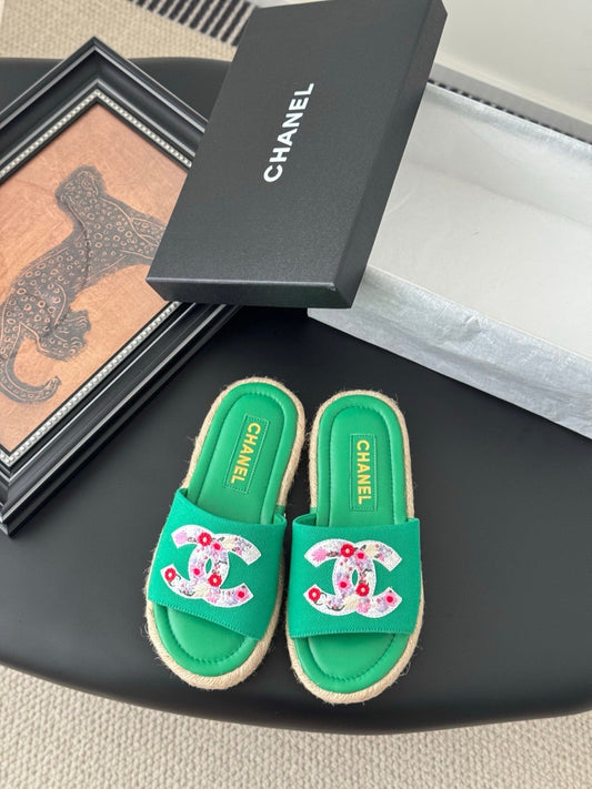 SLIPPERS IN GREEN SHEEPSKIN MIX FABRIC AND STRAPS BASE - 35