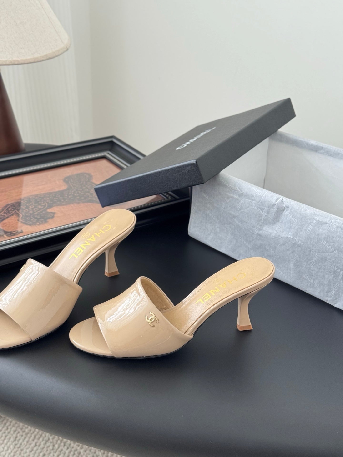 HIGH HEELS IN BEIGE GLOSSY LEATHER - 35