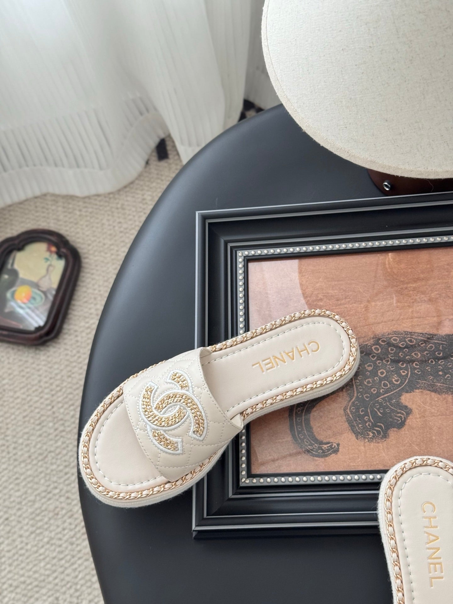 SLIPPER IN LIGHT BEIGE CALFSKIN MIX CHAIN BASE - 35