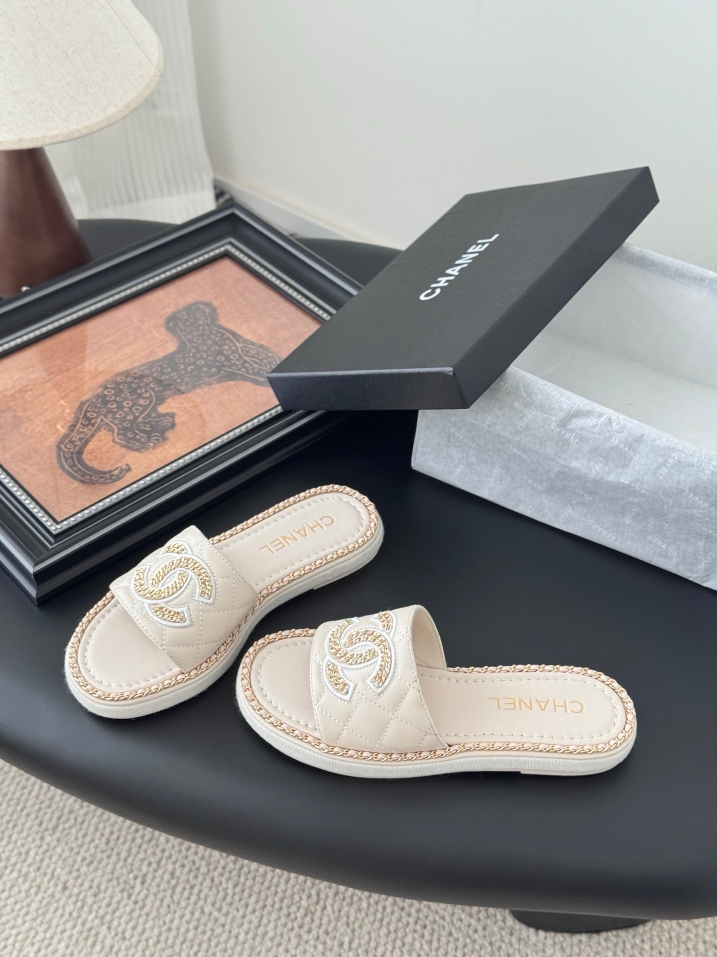 SLIPPER IN LIGHT BEIGE CALFSKIN MIX CHAIN BASE - 35