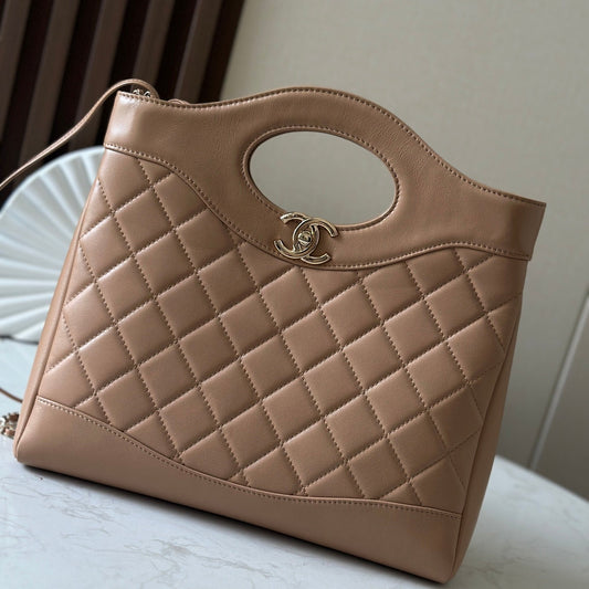 CHANEL 26S МІНІ СУМКА-ШОПЕР 32 З КОРИЧНЕВОЇ ОВЕЧОЇ ШКІРИ КОЛЬОРУ ТАУП