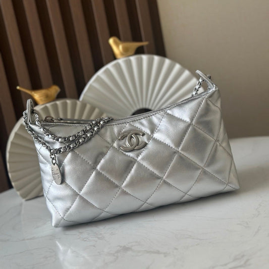 CHANEL 26S СУМКА ХОБО 26 ЗІ СРІБНОЇ ОВЕЧОЇ ШКІРИ