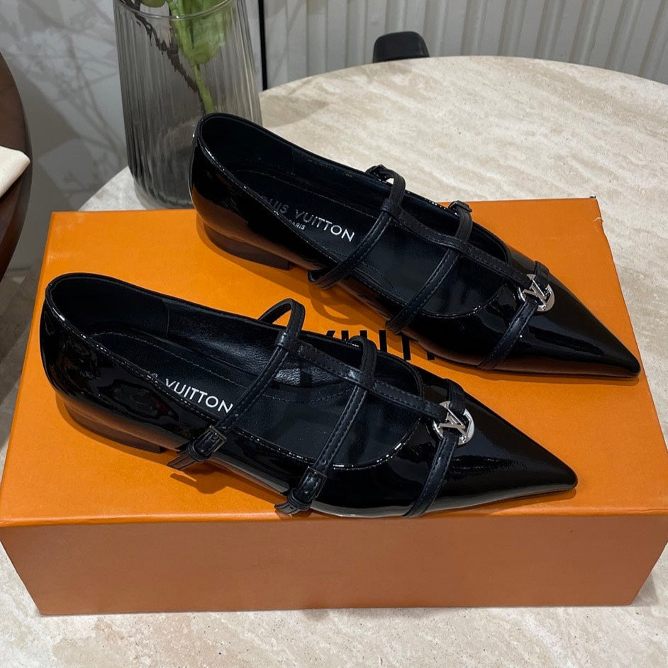 POINTED-TOE TRIPLE-STRAP BALLET FLAT IN BLACK PATENT CALFSKIN - 35