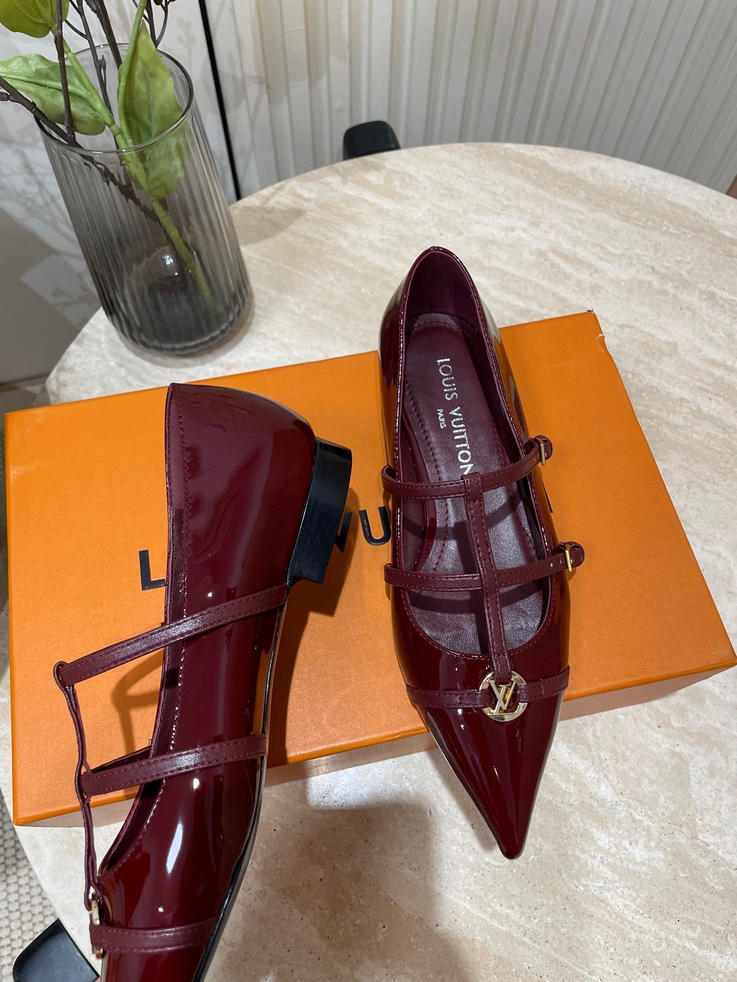 POINTED-TOE TRIPLE-STRAP BALLET FLAT IN BURGUNDY RED PATENT CALFSKIN - 35