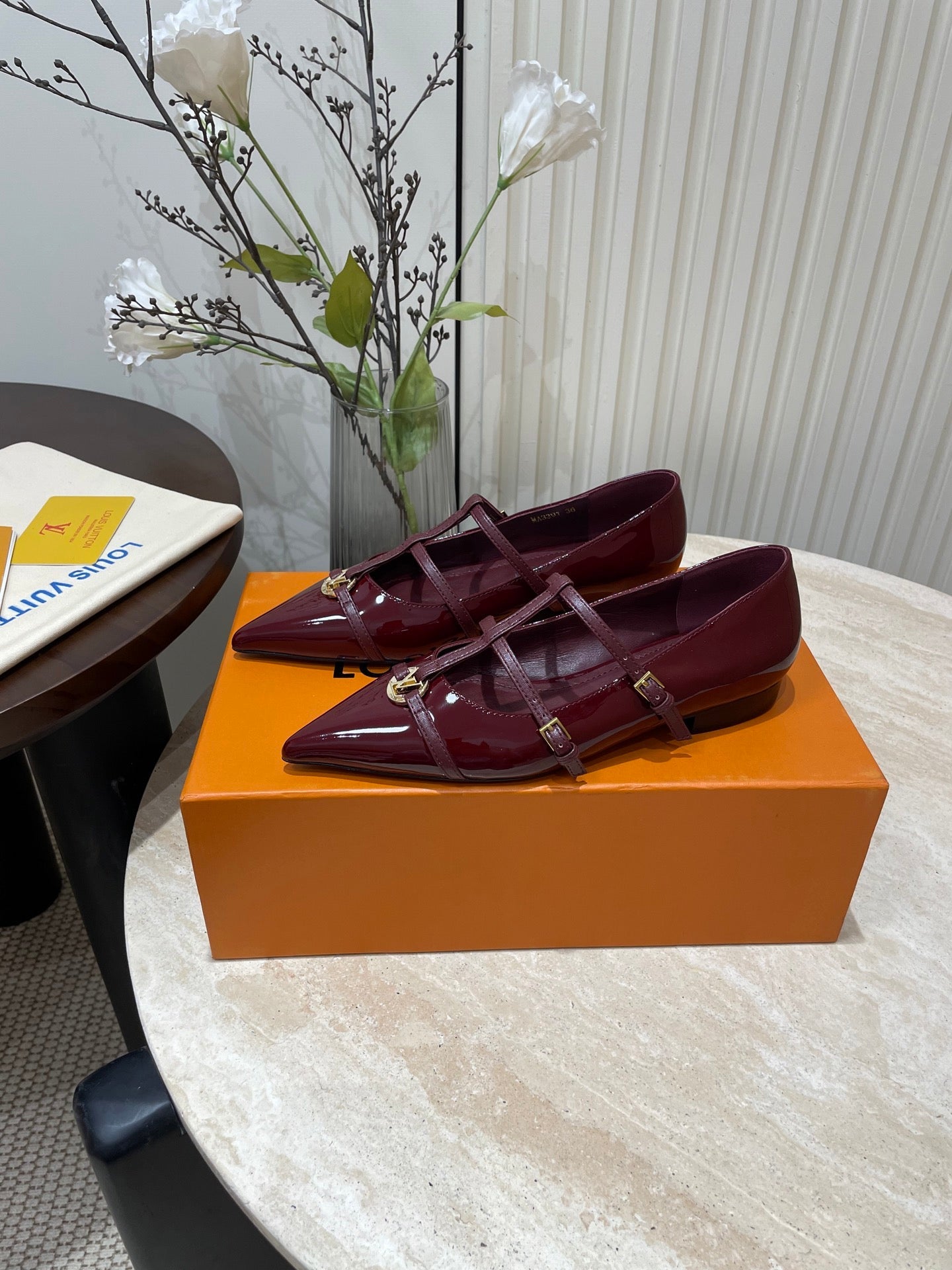 POINTED-TOE TRIPLE-STRAP BALLET FLAT IN BURGUNDY RED PATENT CALFSKIN - 35