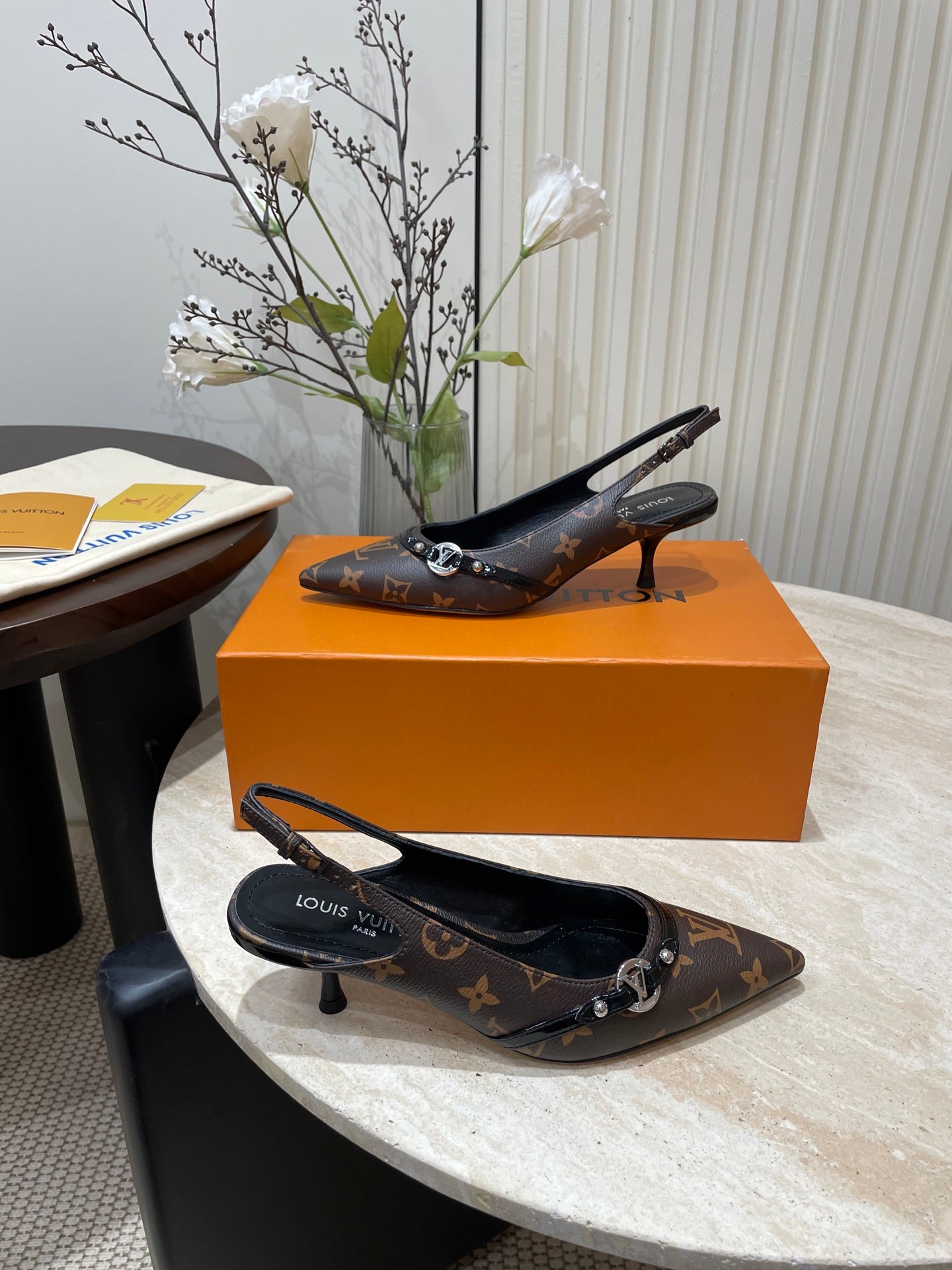 HIGH SLINGBACKS 5 CM IN CHOCOLATE BROWN MONOGRAM CALFSKIN - 35