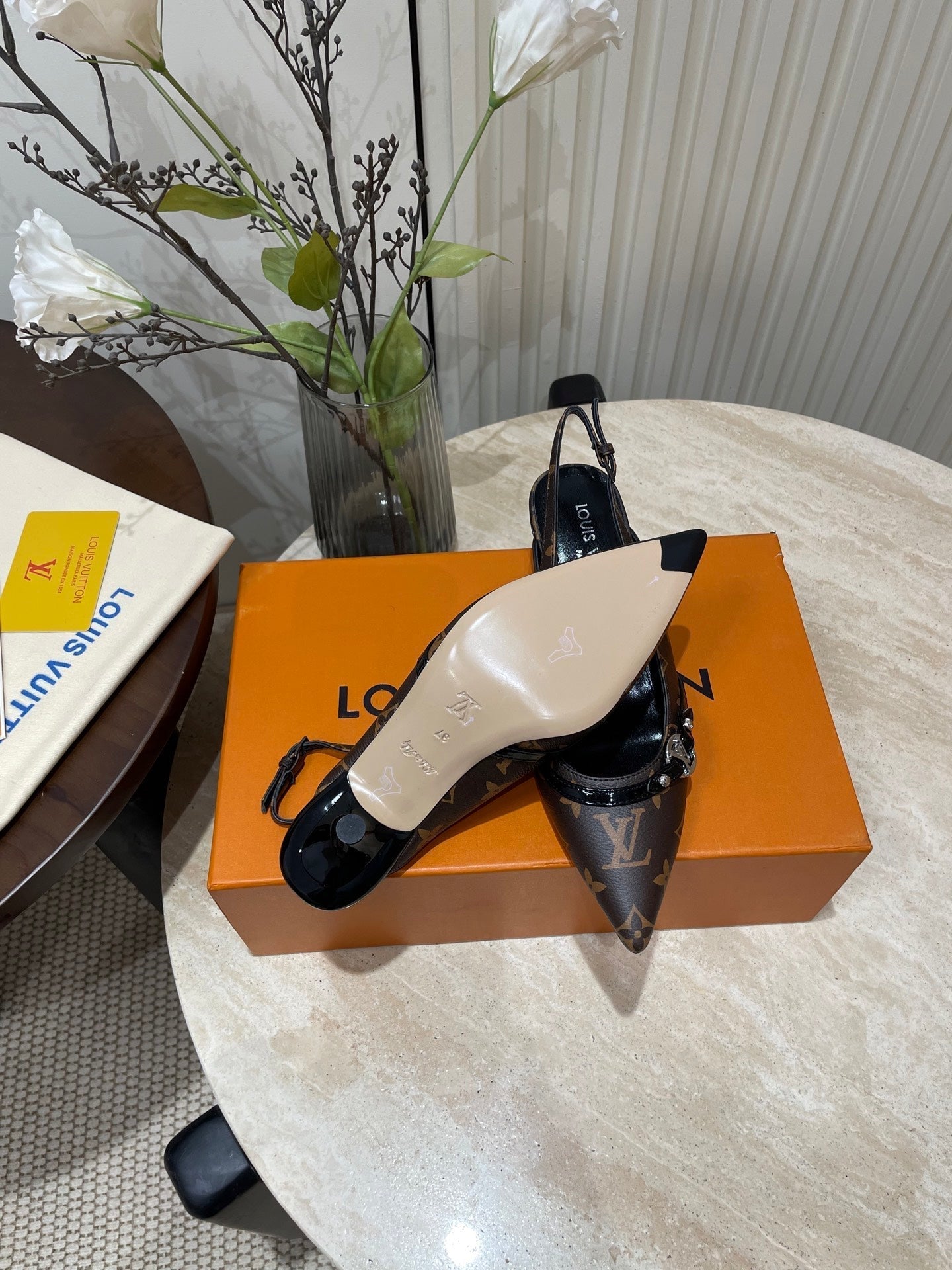 HIGH SLINGBACKS 5 CM IN CHOCOLATE BROWN MONOGRAM CALFSKIN - 35